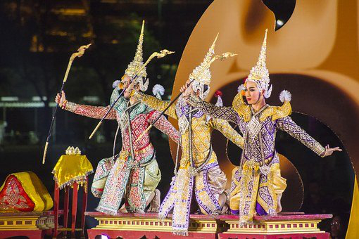 Missing Vowels Pantomime Characters
